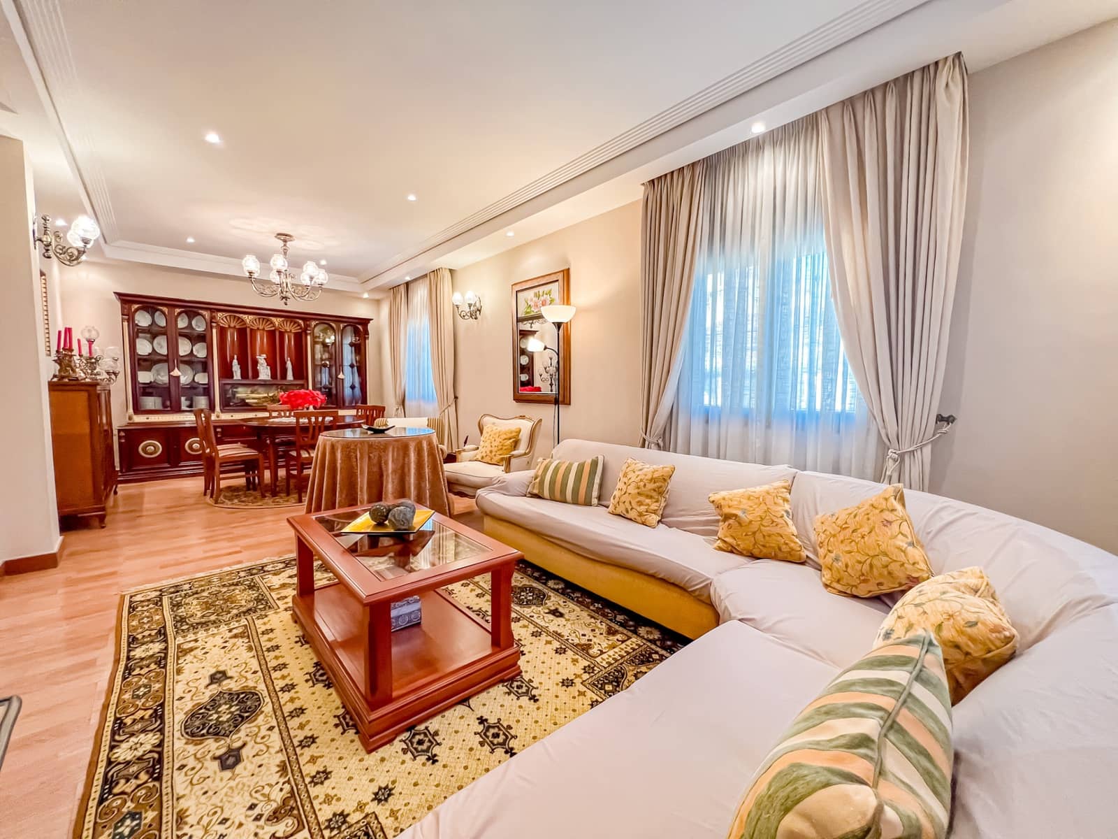 4 Zimmer Villa zu verkaufen in Malaga Stadt mit Garage - 1.150.000 € (Ref: 8595503)