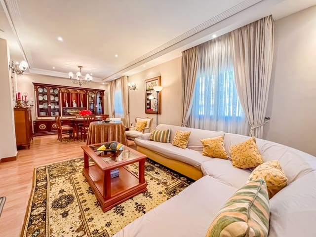 4 Zimmer Villa zu verkaufen in Conde de Ureña, Málaga Stadt mit Garage - 1.150.000 € (Ref: 8595503)
