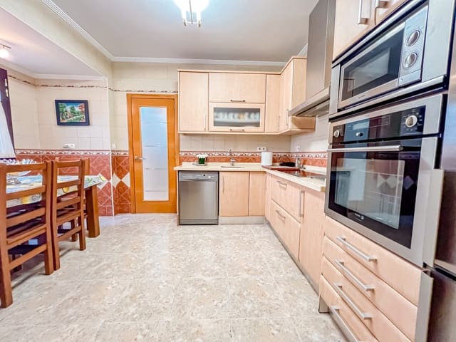 4 Zimmer Villa zu verkaufen in Conde de Ureña, Málaga Stadt mit Garage - 1.150.000 € (Ref: 8595503)