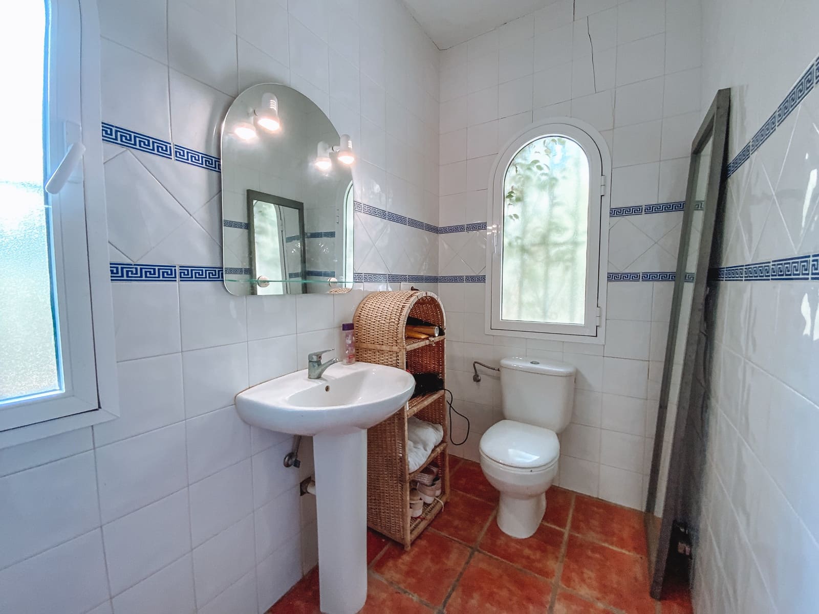 8 soveværelse Finca/Landehus til salg i Mijas Costa med swimmingpool garage - € 900.000 (Ref: 8633216)