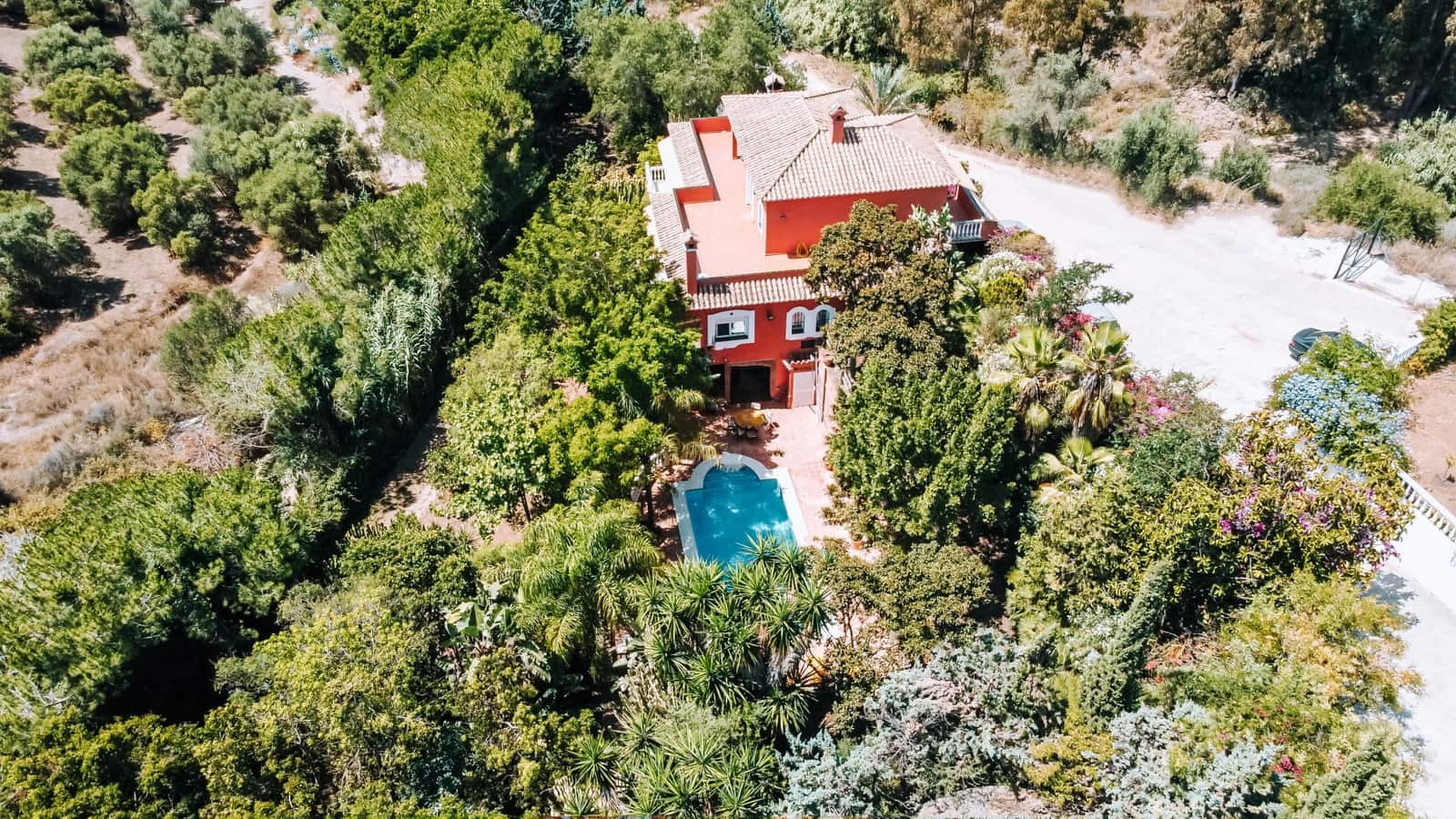 8 soveværelse Finca/Landehus til salg i Mijas Costa med swimmingpool garage - € 900.000 (Ref: 8633216)