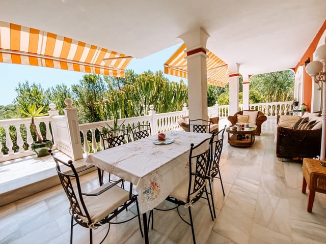 8 soveværelse Finca/Landehus til salg i Mijas Costa, Mijas med swimmingpool garage - € 900.000 (Ref: 8633216)