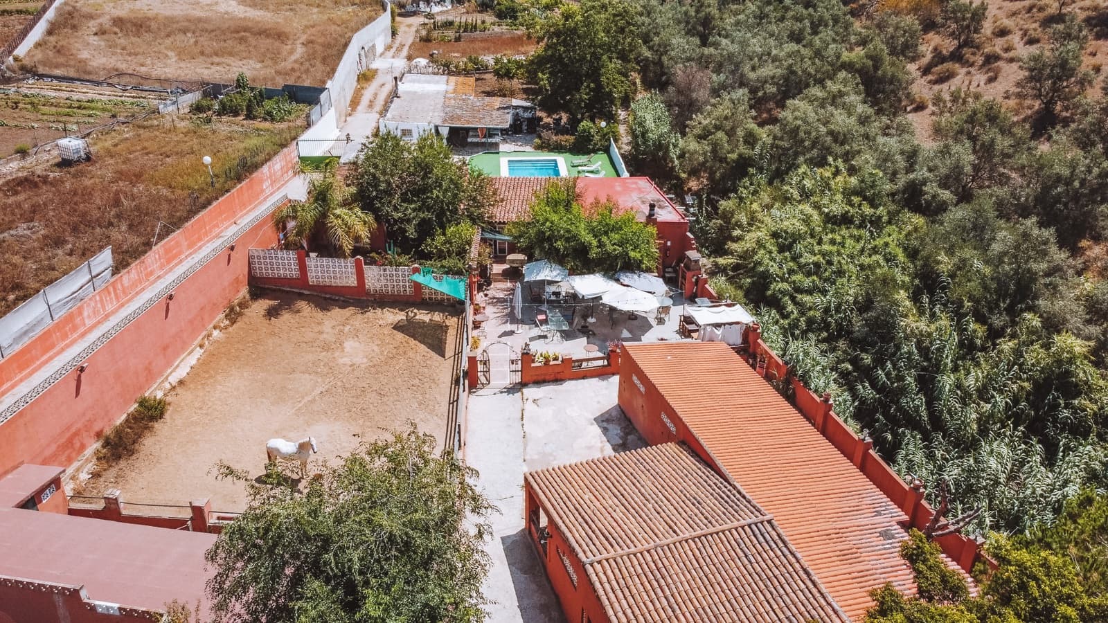 8 soveværelse Finca/Landehus til salg i Mijas Costa med swimmingpool garage - € 900.000 (Ref: 8633216)