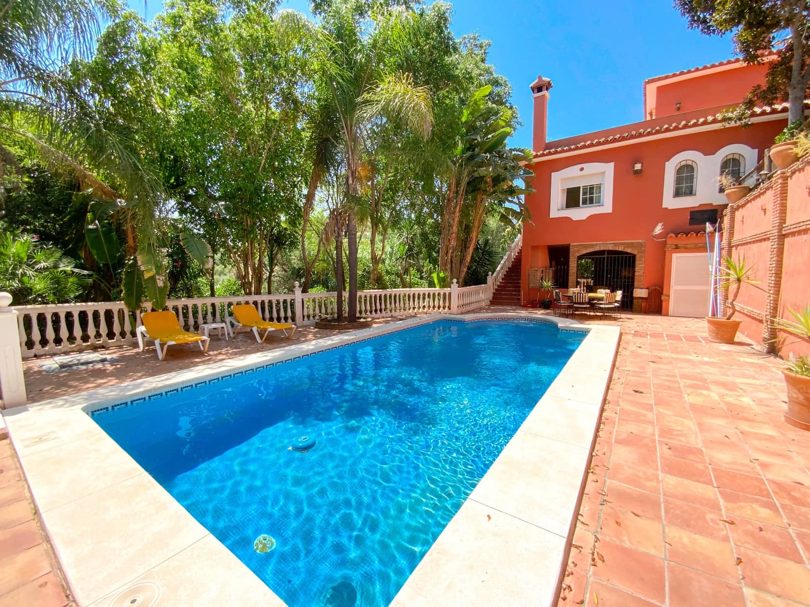 8 soveværelse Finca/Landehus til salg i Mijas Costa med swimmingpool garage - € 900.000 (Ref: 8633216)