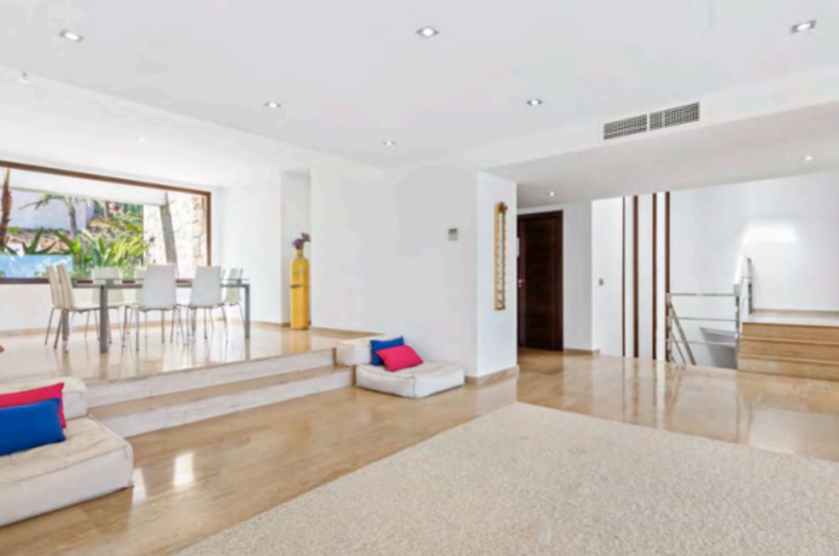 5 chambre Villa/Maison à vendre à Es Cubells avec piscine - 3 800 000 € (Ref: 8656338)