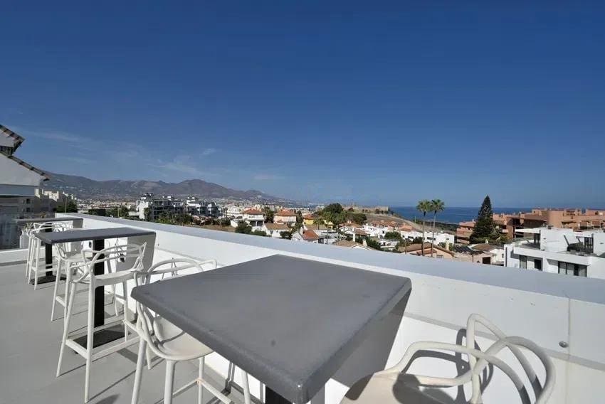 3 soveværelse Lejlighed til salg i Fuengirola med swimmingpool garage - € 810.000 (Ref: 8693011)