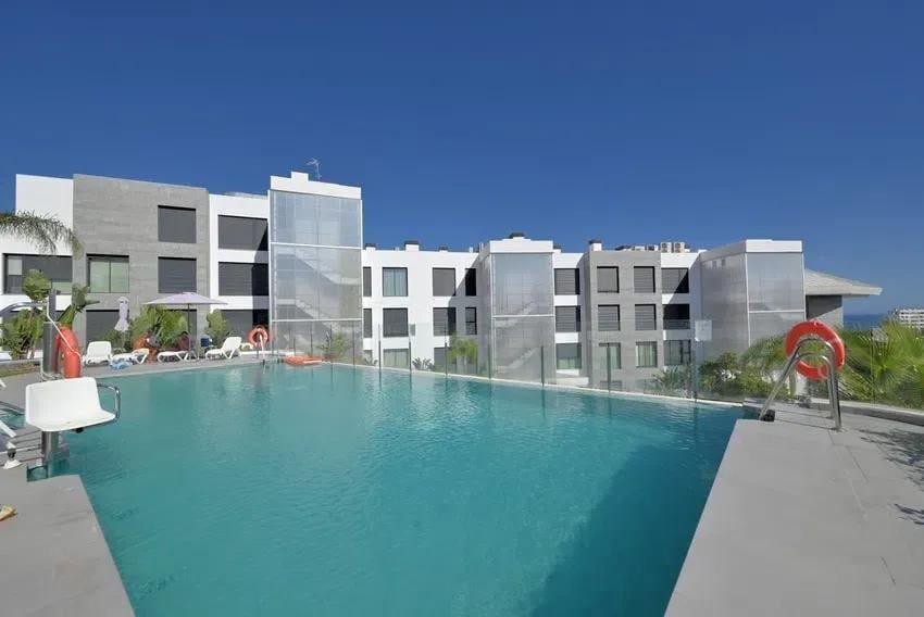 3 soveværelse Lejlighed til salg i Fuengirola med swimmingpool garage - € 810.000 (Ref: 8693011)