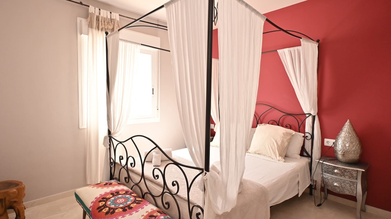 3 soveværelse Byhus til salg i Roca Llisa med swimmingpool garage - € 780.000 (Ref: 8747752)