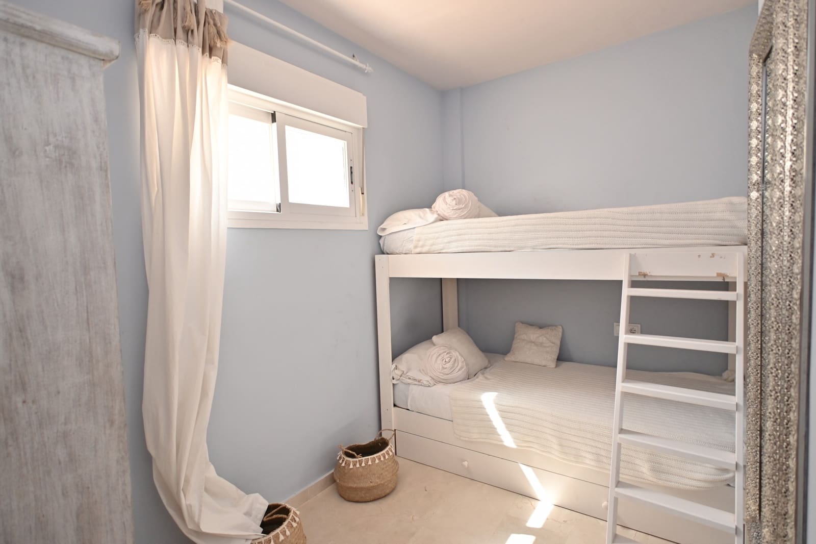 3 soveværelse Byhus til salg i Roca Llisa med swimmingpool garage - € 780.000 (Ref: 8747752)