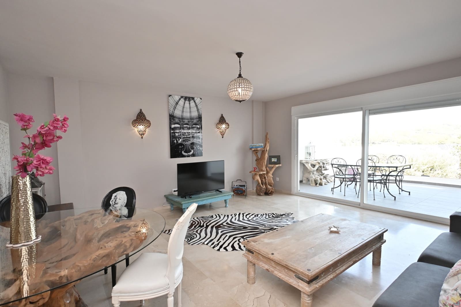 3 soveværelse Byhus til salg i Roca Llisa med swimmingpool garage - € 780.000 (Ref: 8747752)