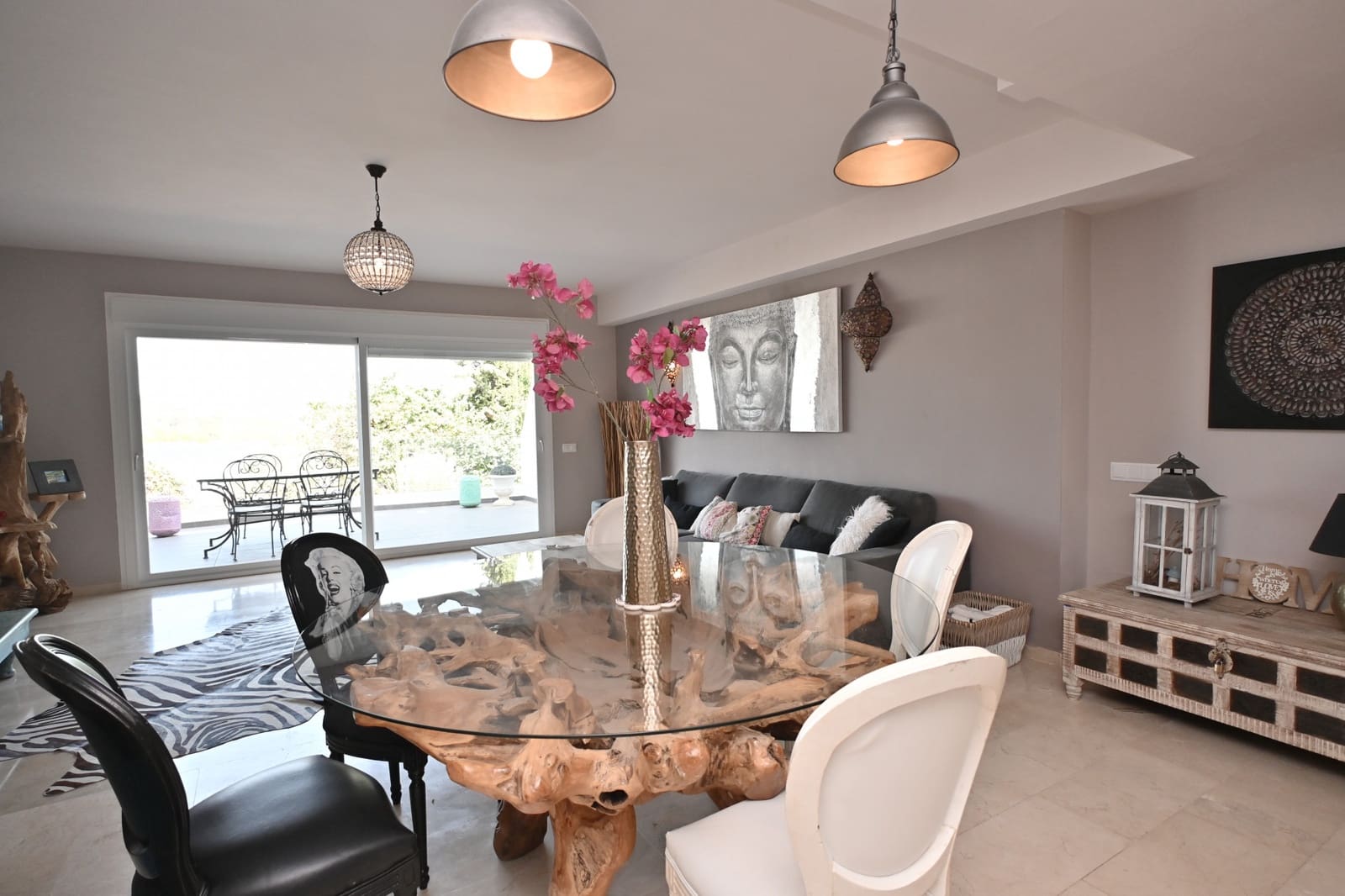 3 soveværelse Byhus til salg i Roca Llisa med swimmingpool garage - € 780.000 (Ref: 8747752)