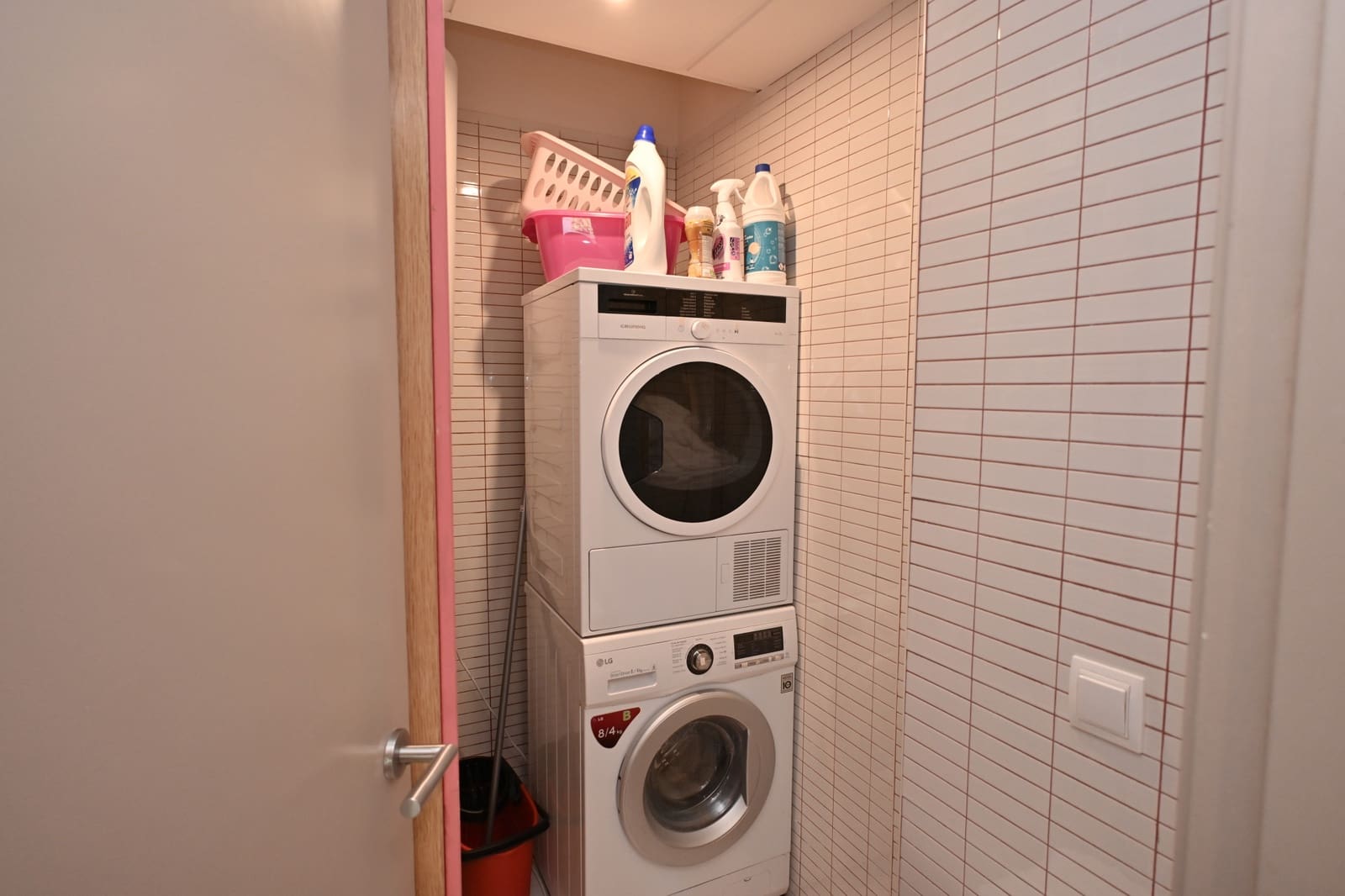 3 soveværelse Byhus til salg i Roca Llisa med swimmingpool garage - € 780.000 (Ref: 8747752)