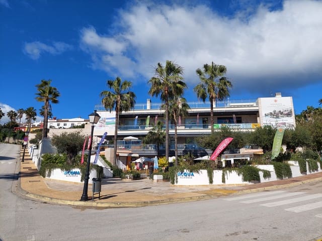 2 soveværelse Lejlighed til salg i La Alcaidesa med swimmingpool garage - € 482.000 (Ref: 8770319)