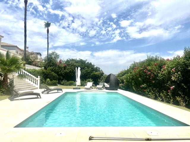 5 sovrum Villa till salu i Sotogrande, San Roque med pool garage - 2 295 000 € (Ref: 8847464)