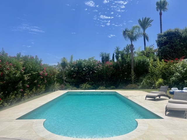 5 sovrum Villa till salu i Sotogrande, San Roque med pool garage - 2 295 000 € (Ref: 8847464)