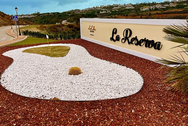 Building Plot for sale in Mijas Costa, Mijas - € 240,000 (Ref: 8848947)