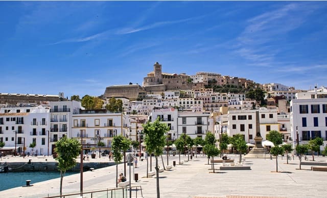 Byggegrund til salg i Nuestra Señora de Jesus, Santa Eulalia / Santa Eularia - € 1.950.000 (Ref: 8857151)