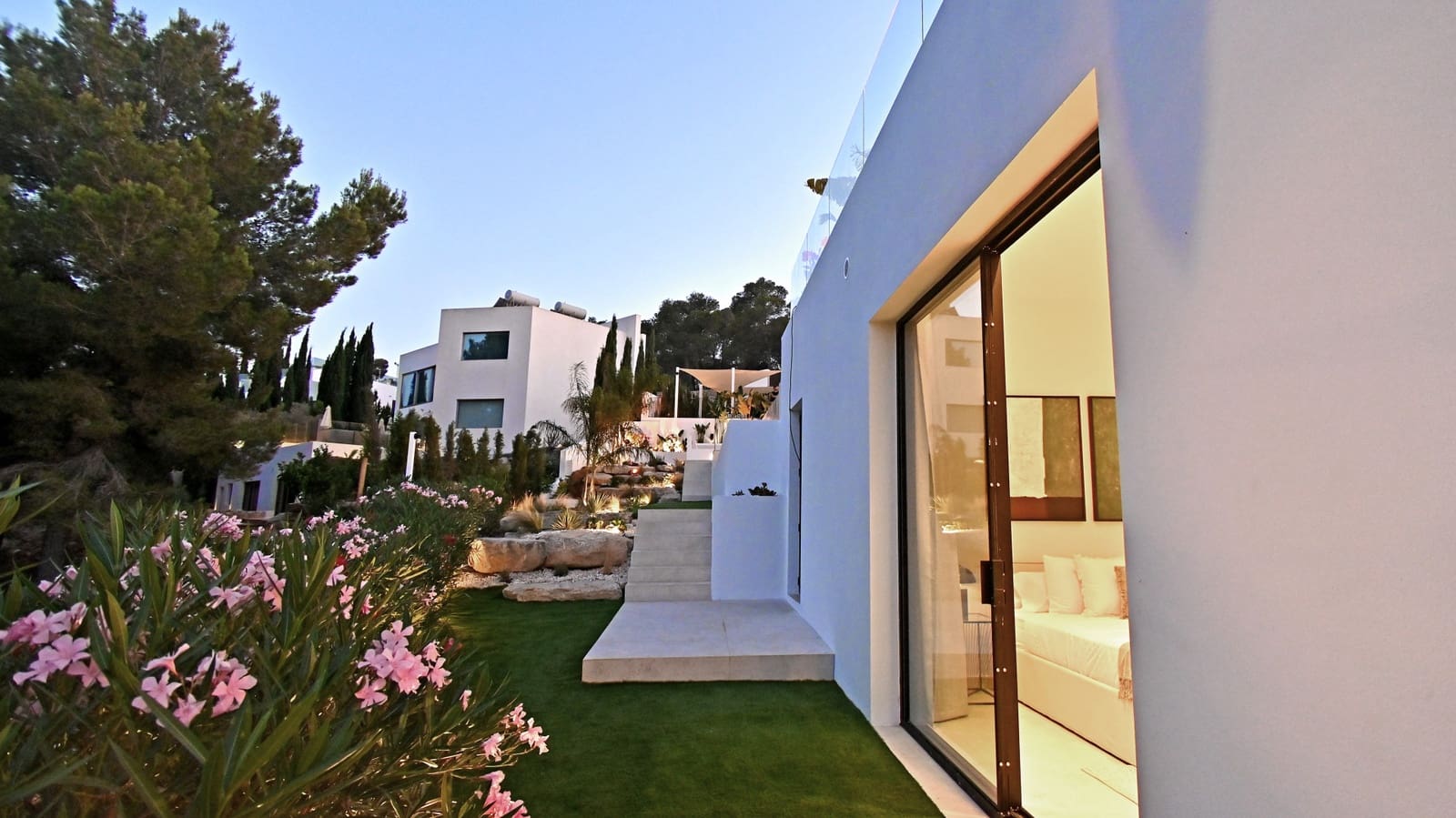 7 chambre Villa/Maison à vendre à Roca Llisa avec piscine garage - 6 300 000 € (Ref: 8869496)