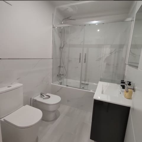 1 sovrum Lägenhet till salu i Centro, Málaga stad - 240 000 € (Ref: 8884181)