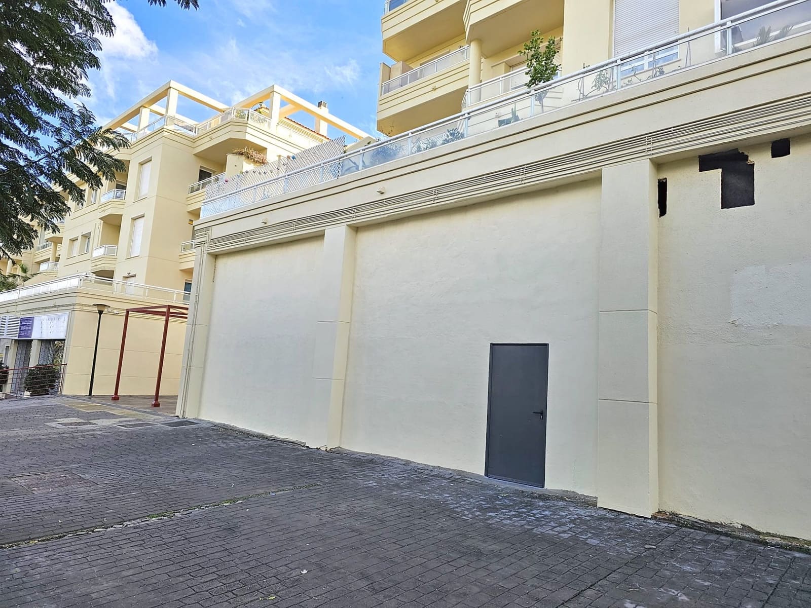 Commerciale in vendita in Mijas Costa - 249.000 € (Rif: 8899996)