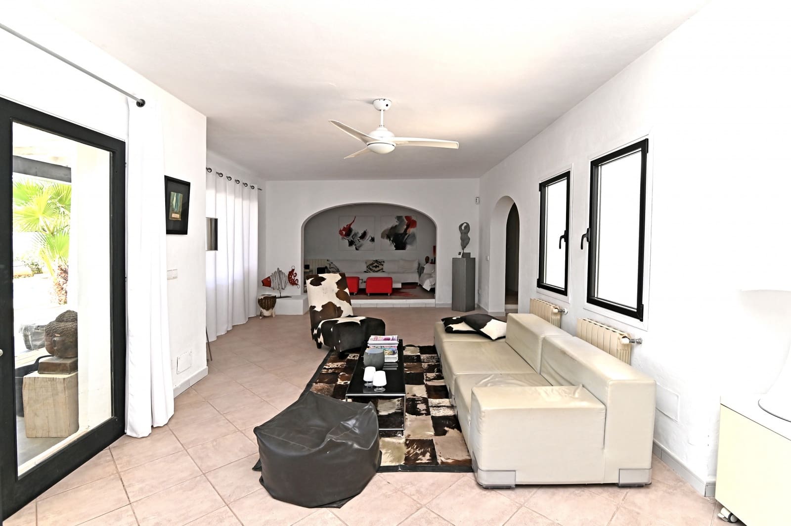 4 chambre Villa/Maison à vendre à Cala Tarida avec piscine garage - 1 700 000 € (Ref: 8899999)