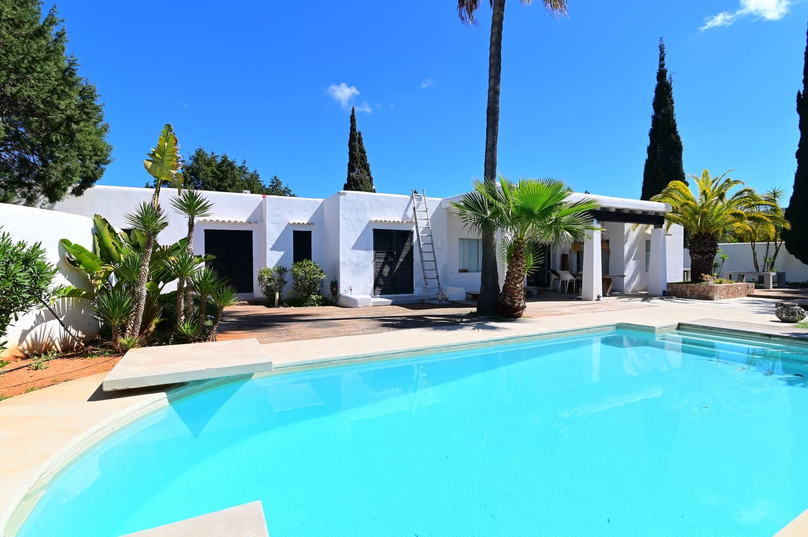 4 chambre Villa/Maison à vendre à Cala Tarida avec piscine garage - 1 700 000 € (Ref: 8899999)