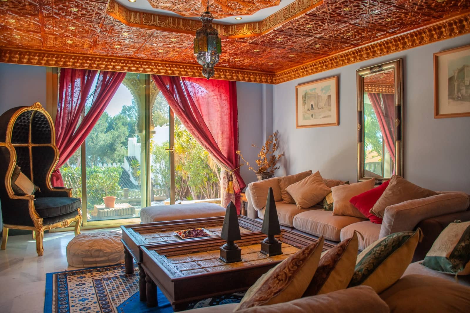 8 Zimmer Villa zu verkaufen in La Cala de Mijas mit Pool Garage - 1.720.000 € (Ref: 8918069)