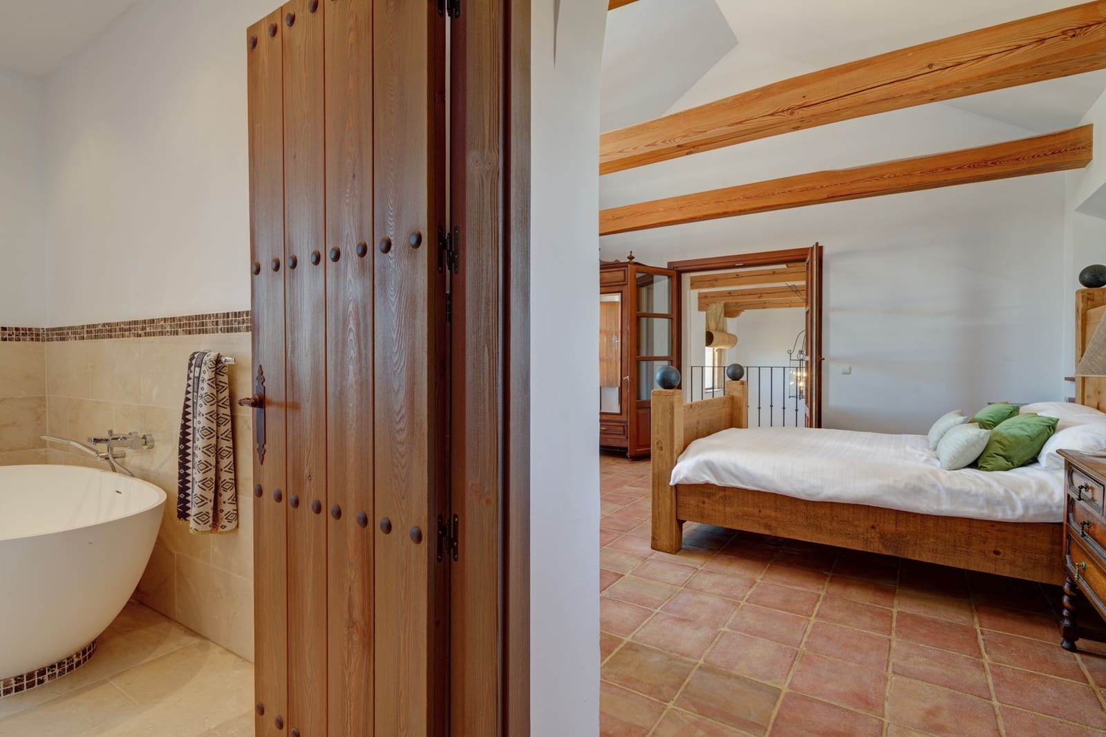 5 makuuhuone Maalaistalo myytävänä paikassa Mollina mukana uima-altaan 
autotalli - 1 680 000 € (Ref: 8921739)