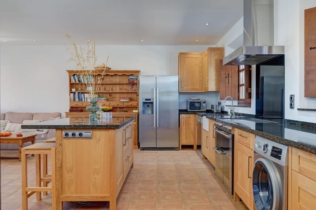 5 makuuhuone Maalaistalo myytävänä paikassa Mollina mukana uima-altaan 
autotalli - 1 680 000 € (Ref: 8921739)