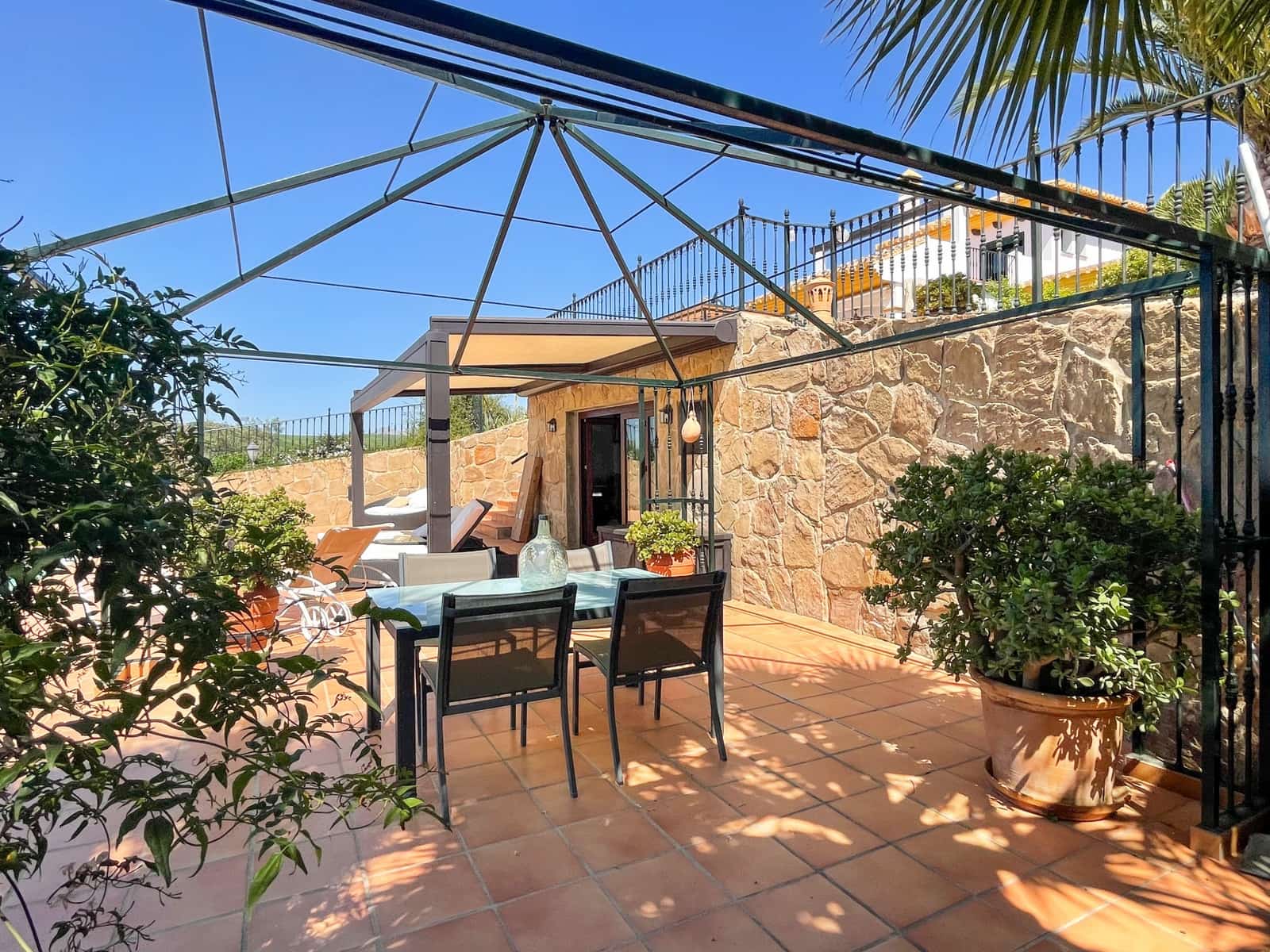 4 soverom Villa til salgs i Villanueva de la Concepcion med svømmebasseng garasje - € 1 690 000 (Ref: 8921741)