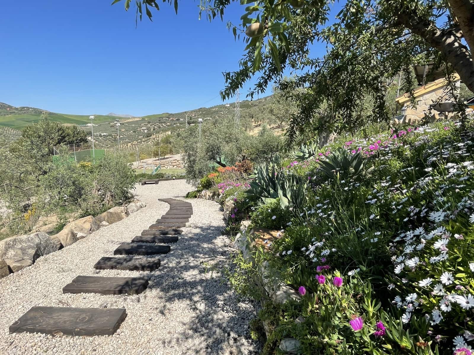 4 soverom Villa til salgs i Villanueva de la Concepcion med svømmebasseng garasje - € 1 690 000 (Ref: 8921741)