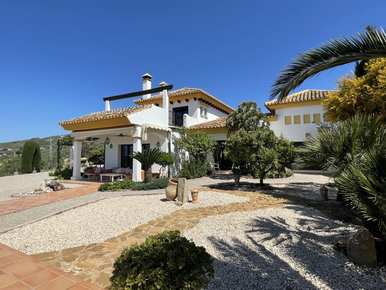4 soverom Villa til salgs i Villanueva de la Concepcion med svømmebasseng garasje - € 1 690 000 (Ref: 8921741)