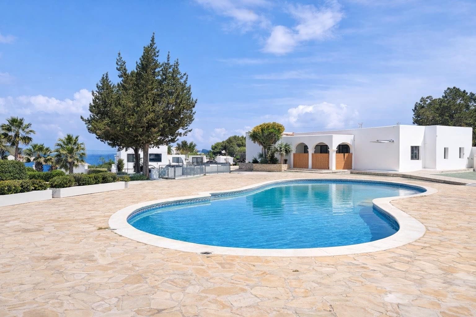 1 Zimmer Apartment zu verkaufen in Portinax mit Pool Garage - 344.000 € (Ref: 8937278)