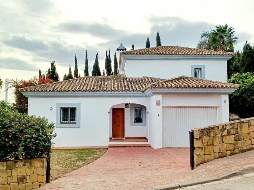 4 camera da letto Villa in vendita in La Alcaidesa con piscina garage - 875.000 € (Rif: 8949185)