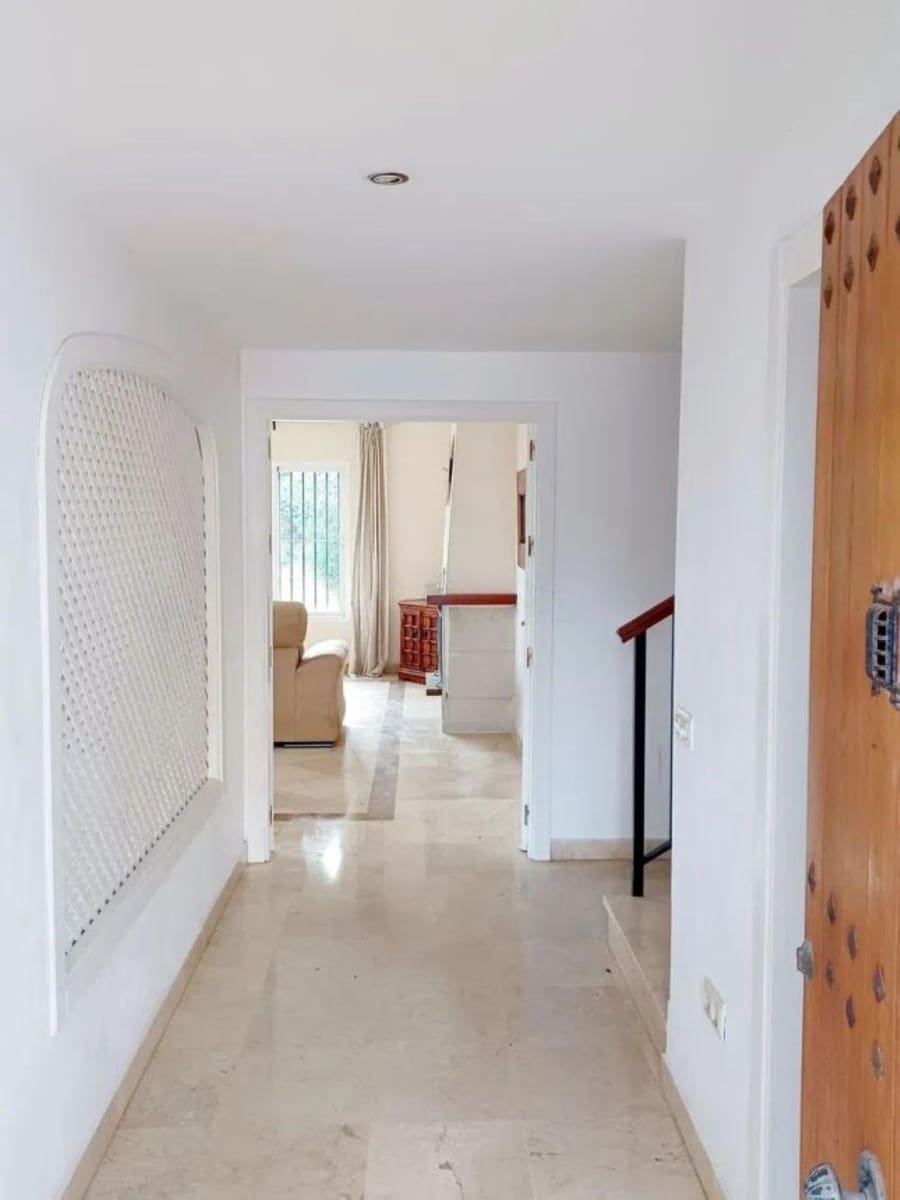 4 camera da letto Villa in vendita in La Alcaidesa con piscina garage - 875.000 € (Rif: 8949185)