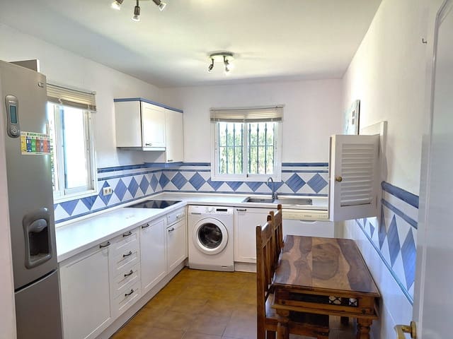 4 camera da letto Villa in vendita in La Alcaidesa con piscina garage - 875.000 € (Rif: 8949185)