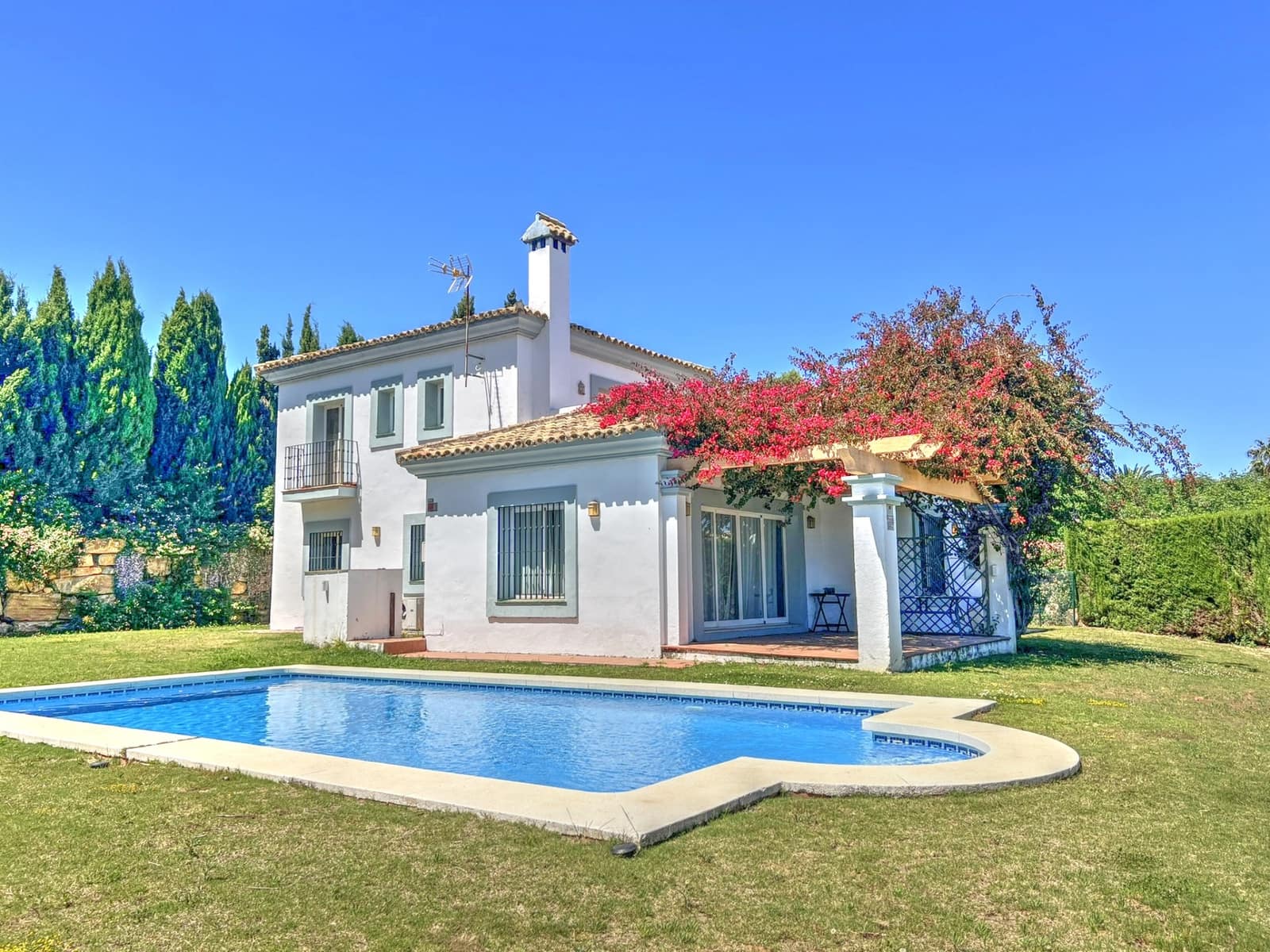 4 camera da letto Villa in vendita in La Alcaidesa con piscina garage - 875.000 € (Rif: 8949185)