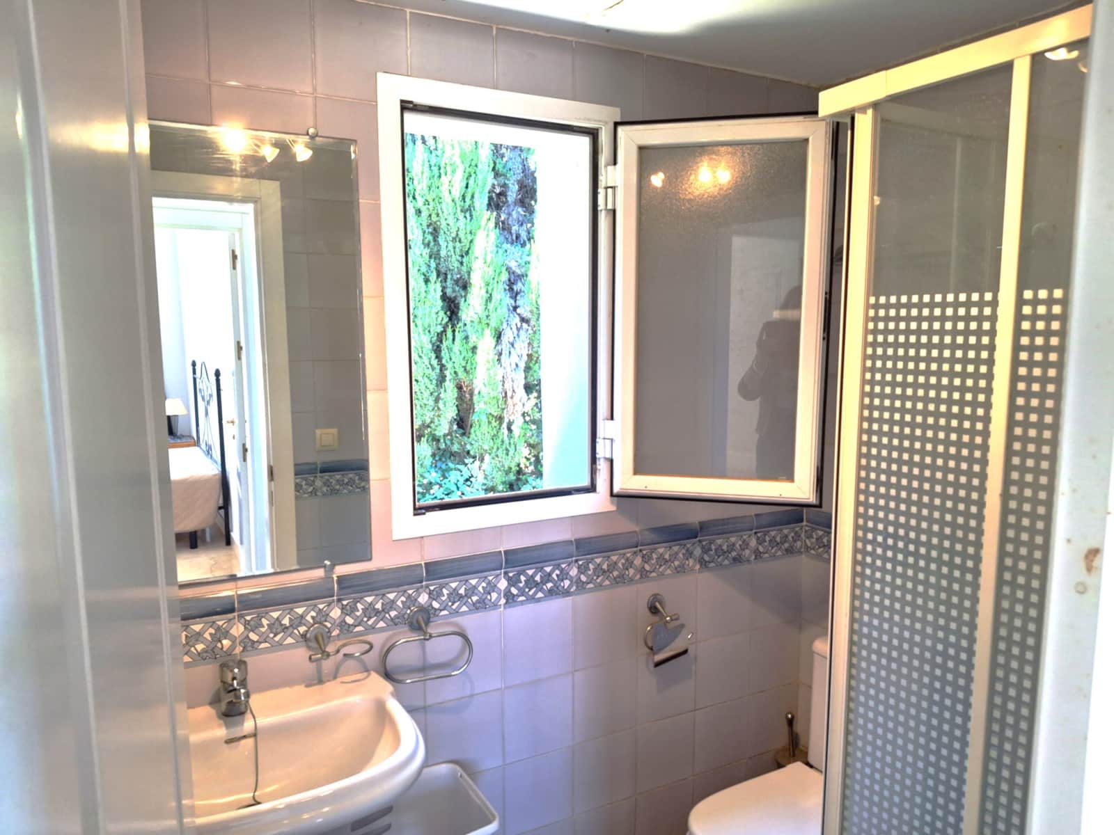 4 camera da letto Villa in vendita in La Alcaidesa con piscina garage - 875.000 € (Rif: 8949185)