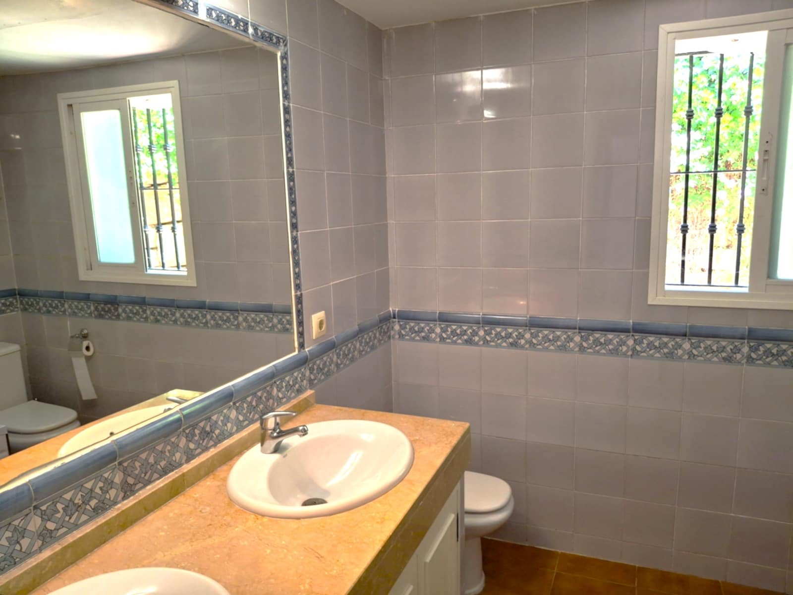 4 camera da letto Villa in vendita in La Alcaidesa con piscina garage - 875.000 € (Rif: 8949185)