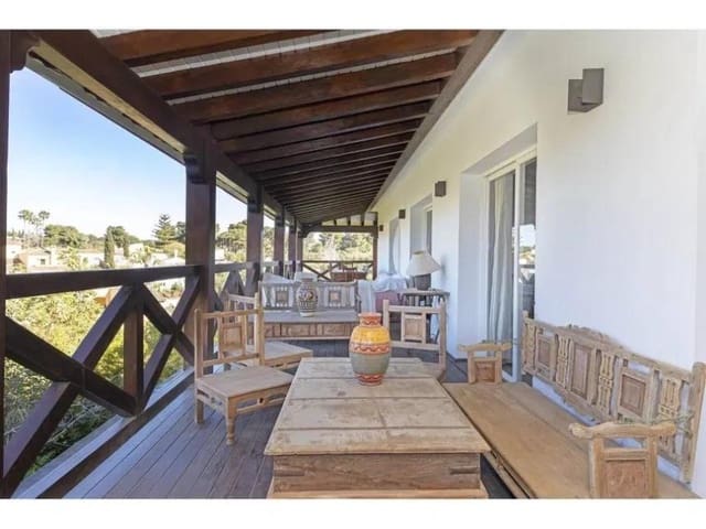5 soverom Villa til salgs i Sotogrande Costa, San Roque med svømmebasseng garasje - € 2 780 000 (Ref: 8949186)