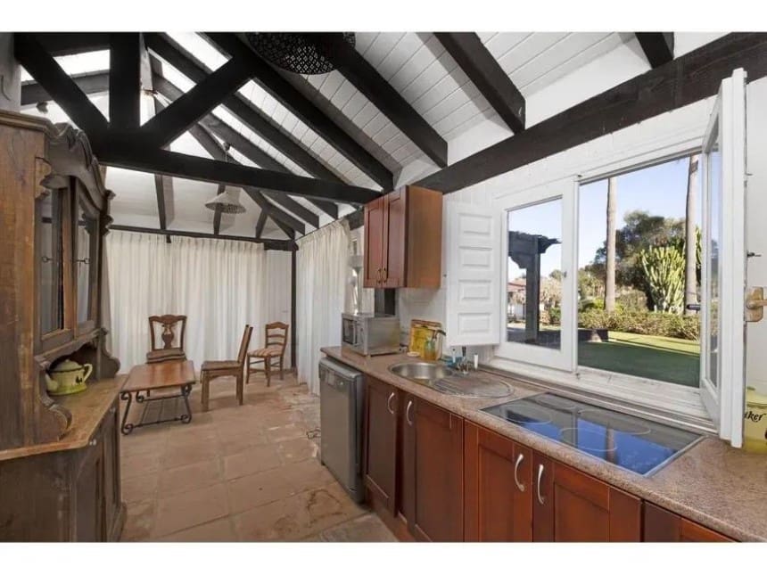 5 bedroom Villa for sale in Sotogrande with pool garage - € 2,780,000 (Ref: 8949186)