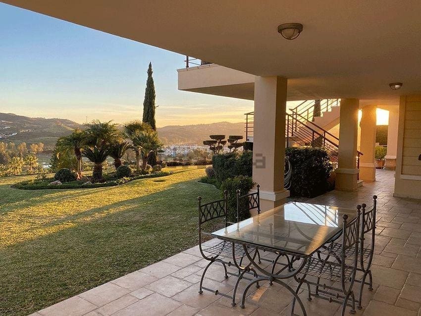 8 chambre Villa/Maison à vendre à Mijas Costa avec piscine garage - 1 974 000 € (Ref: 8950805)
