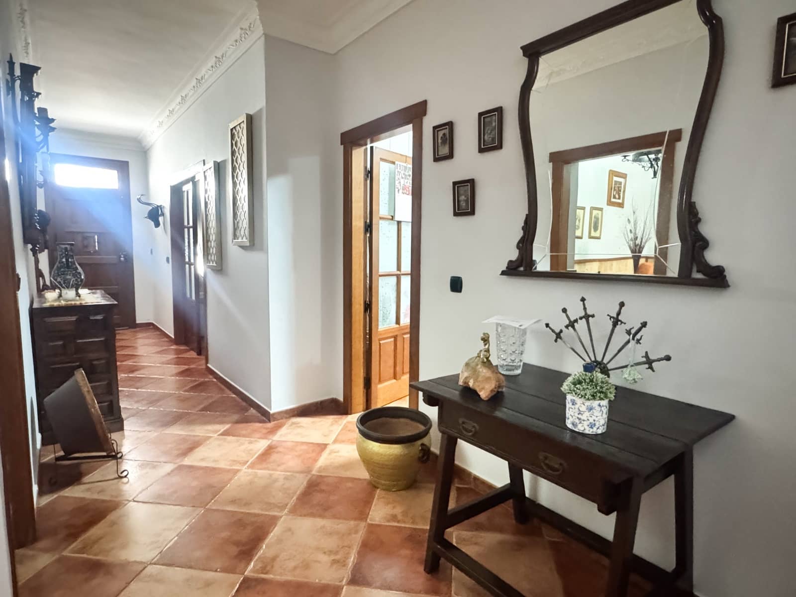 5 bedroom Townhouse for sale in Humilladero - € 325,000 (Ref: 8954693)