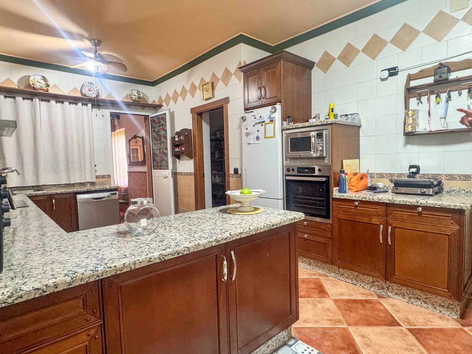 5 bedroom Townhouse for sale in Humilladero - € 325,000 (Ref: 8954693)