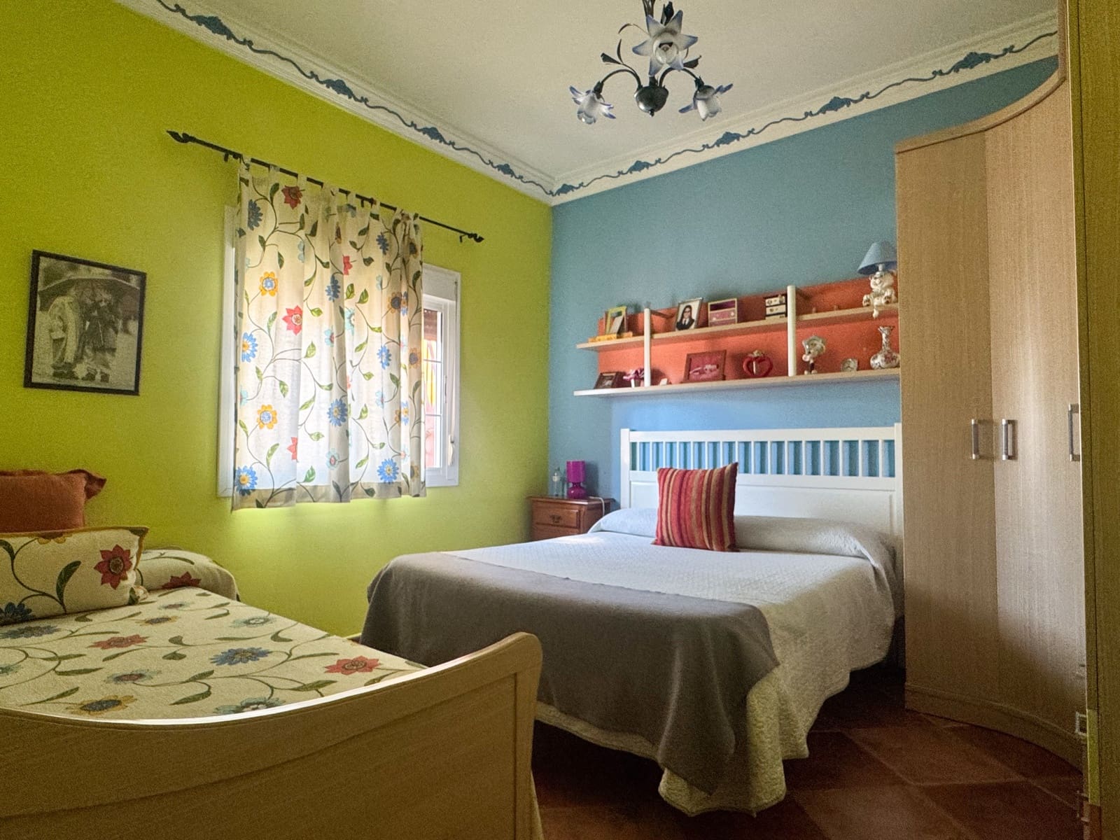 5 bedroom Townhouse for sale in Humilladero - € 325,000 (Ref: 8954693)