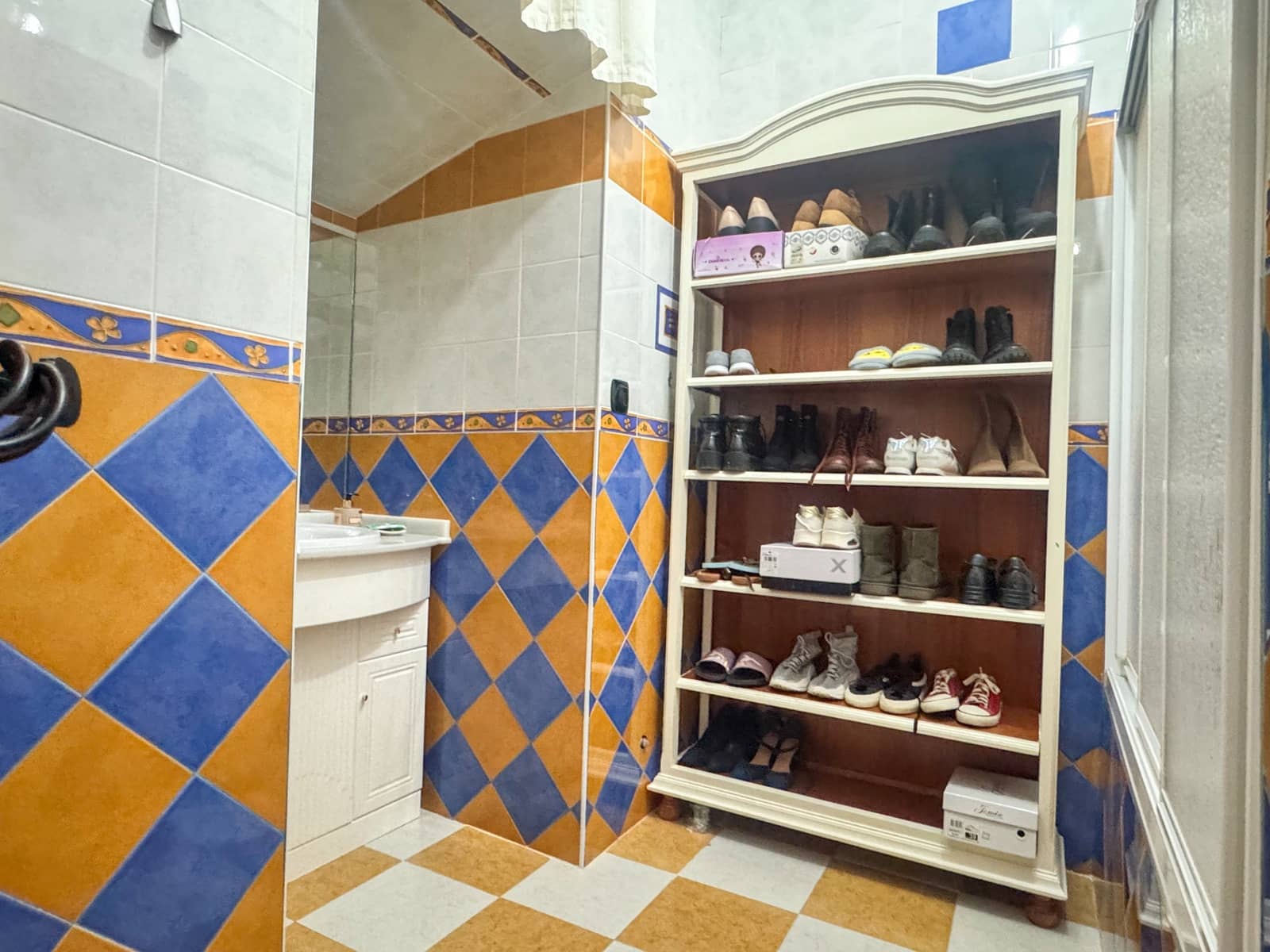 5 bedroom Townhouse for sale in Humilladero - € 325,000 (Ref: 8954693)