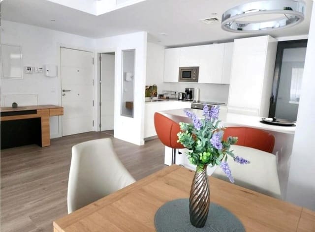 3 makuuhuone Huoneisto myytävänä paikassa La Cala de Mijas, Mijas mukana uima-altaan 
autotalli - 645 000 € (Ref: 8972561)