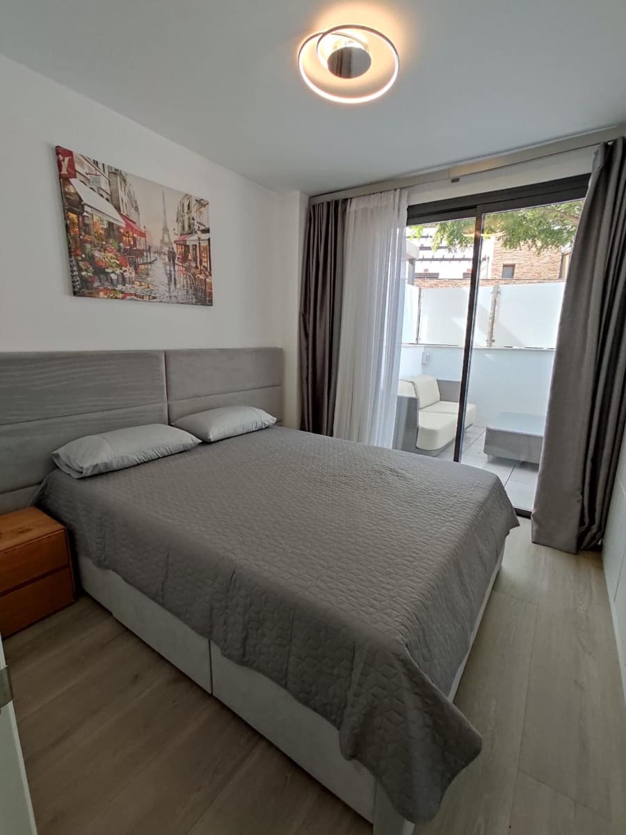 3 makuuhuone Huoneisto myytävänä paikassa La Cala de Mijas mukana uima-altaan 
autotalli - 645 000 € (Ref: 8972561)