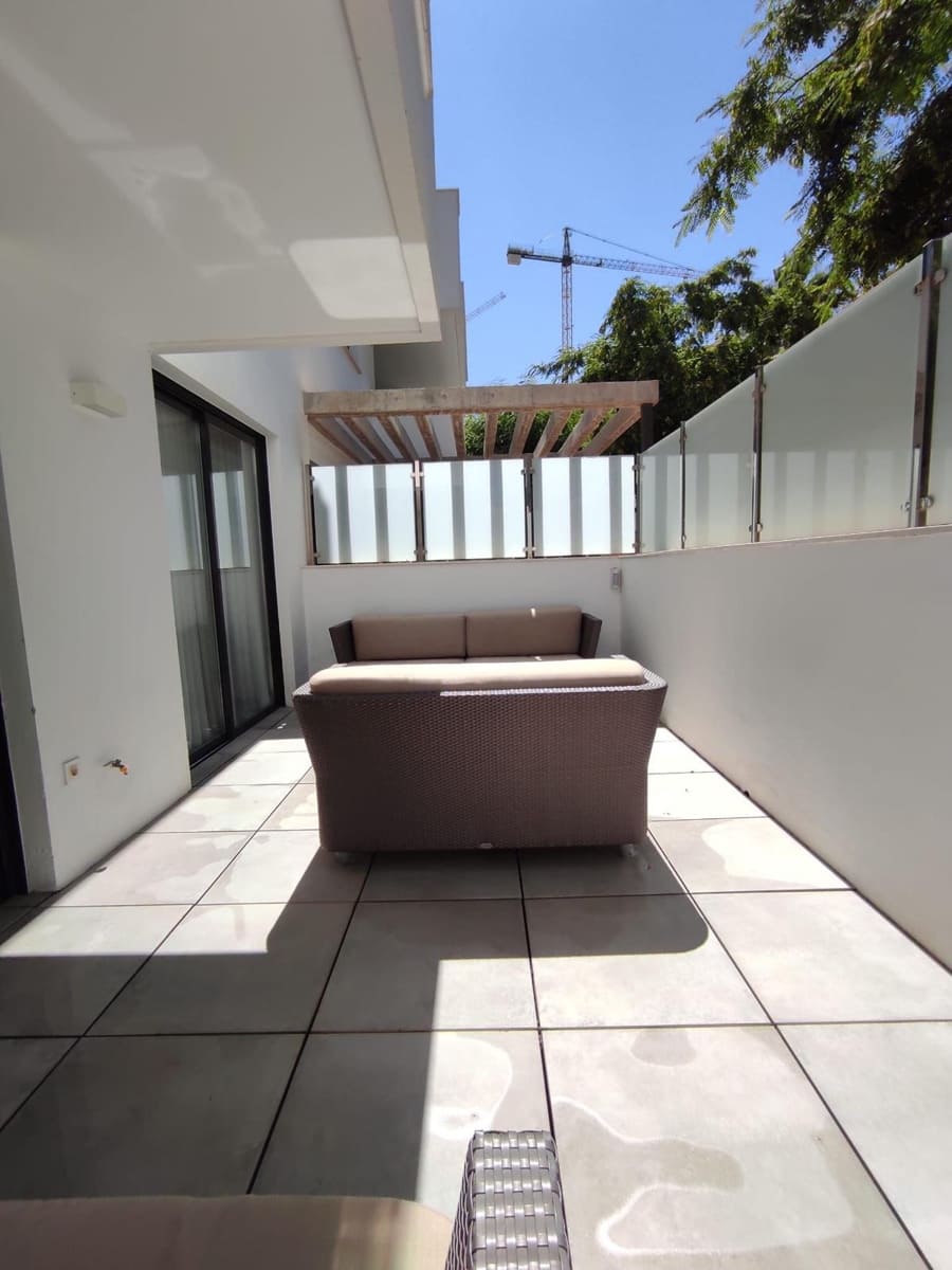 3 makuuhuone Huoneisto myytävänä paikassa La Cala de Mijas mukana uima-altaan 
autotalli - 645 000 € (Ref: 8972561)