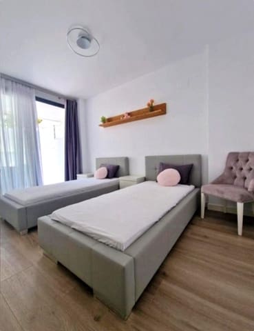 3 makuuhuone Huoneisto myytävänä paikassa La Cala de Mijas, Mijas mukana uima-altaan 
autotalli - 645 000 € (Ref: 8972561)